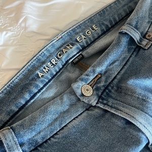 American Eagle Curvy Mom Jeans